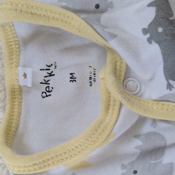 Pekkle plus four pack of baby footed onesie pajamas 0-3 month size - Picture 5 of 9